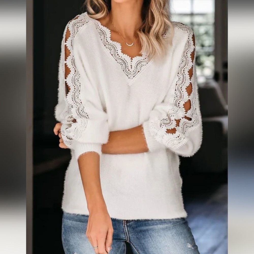 Boutique V Neck Ivory Fuzzy Sweater W/lace, Sz S, No Tags, 23" PTP, 24" L